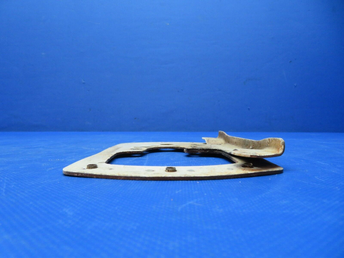 Cessna 172 RH Mounting Plate Assy P/N 0541220-2 (0124-334)