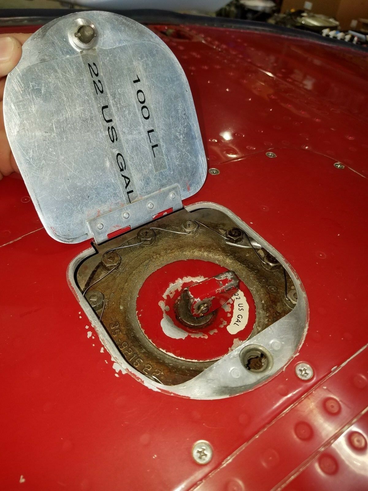 Damaged 1961 Beech 35-A33 Debonair / Bonanza Left Wing 33-110000-661 (0918-224)