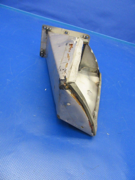 Beech Baron 58P Duct Assy P/N 102-980013-27 (0318-205)