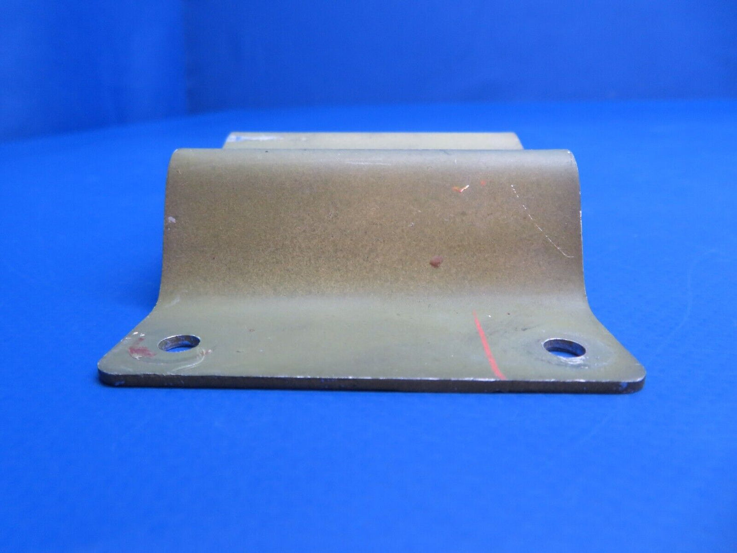 Piper PA-34-200T Seneca II Fuel Pump Strap & Base Assy P/N 98489-02 (0223-883)