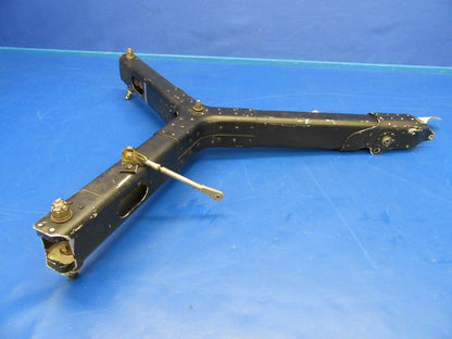 Cessna 310R Control Column Assembly P/N 0860216-1 (0219-314)