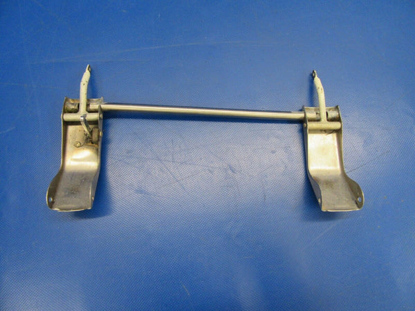 Beech Bonanza A36 Latch Assy Window LH P/N 002-430055-31 (0719-83)