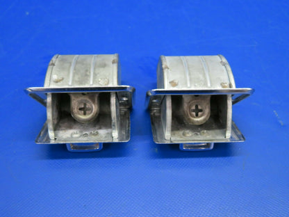 Beech Baron 58P Ash Tray LOT OF 2 (0420-121)