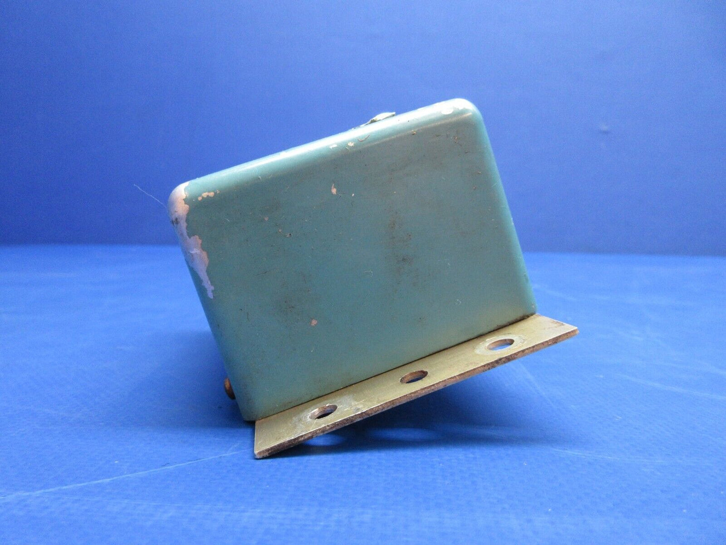 Diamond DA-42 Hartzell Engine Voltage Regulator 28V P/N VR-2000-28-2 (0623-148)