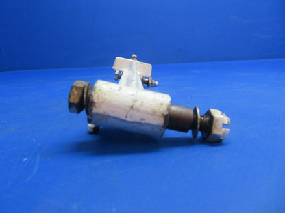 Beech Link Assy Landing Gear Casting # 35-815749 (1122-625)