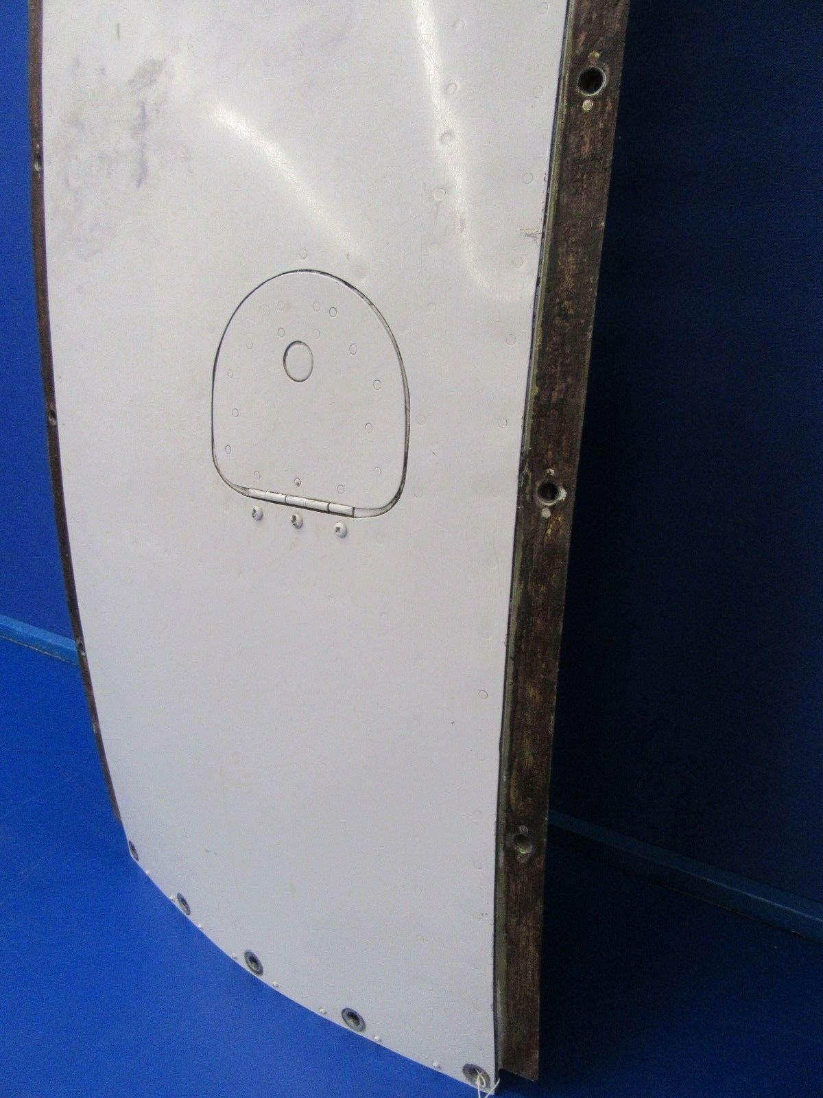 Piper Seneca II Top Center Cowl P/N 37207-101, 67995-002 (0818-257)