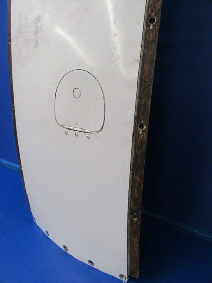 Piper Seneca II Top Center Cowl P/N 37207-101, 67995-002 (0818-257)