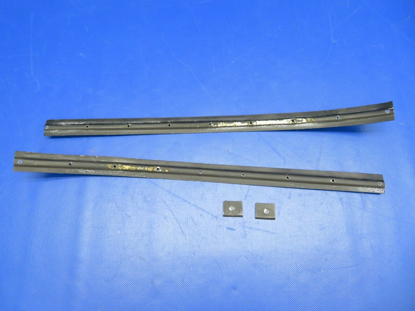 Piper PA-32RT-300 Lance Collar Inside Window LH & RH P/N 69220-18 (0521-779)