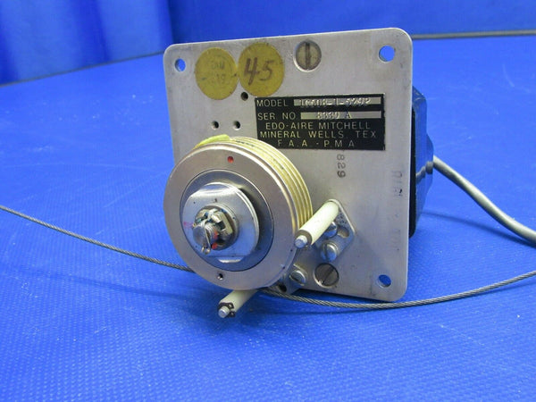 Edo-Aire Mitchell Pitch Servo w / Bracket P/N 1C508-1-529P (0521-484)