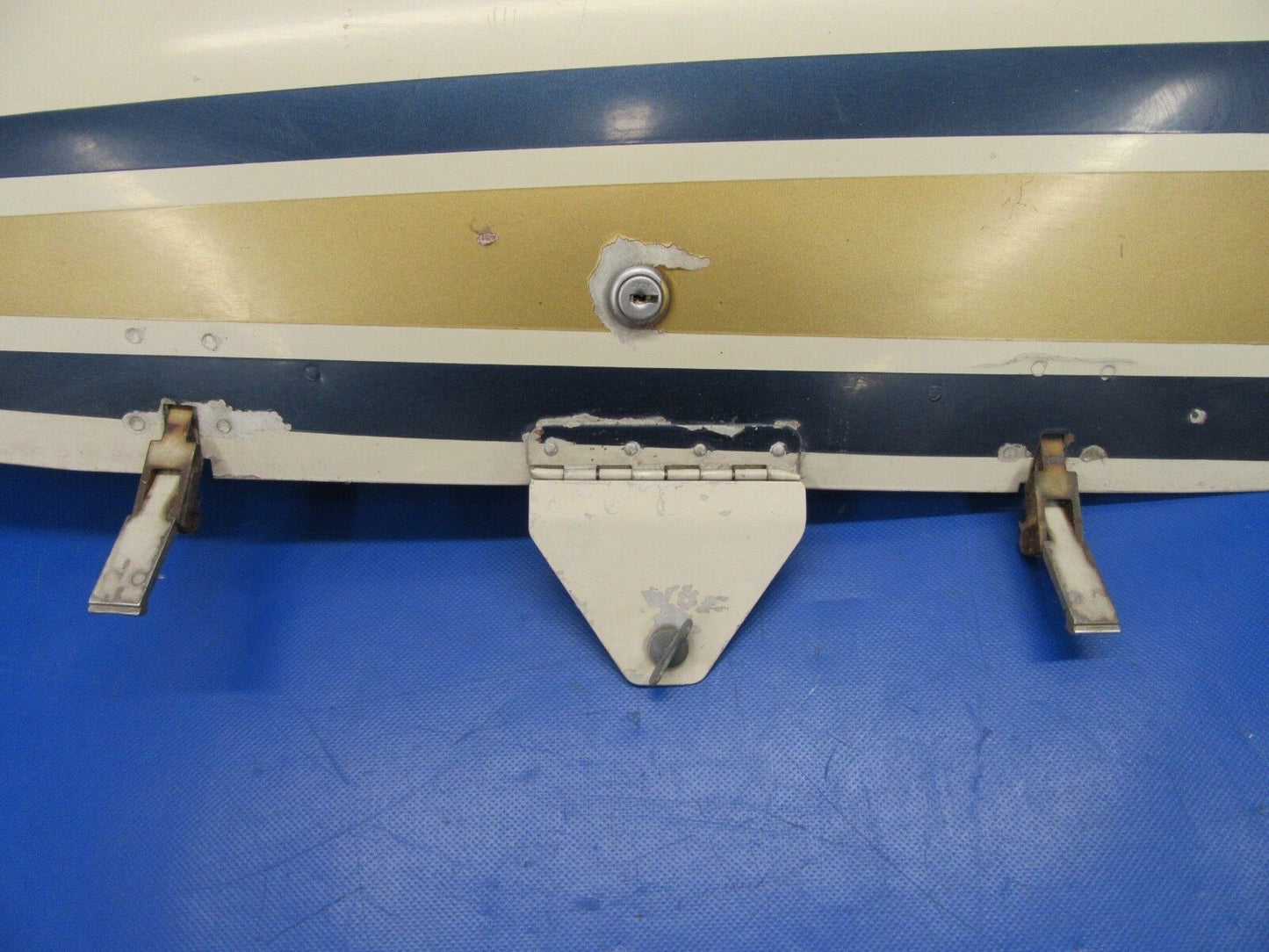 Cessna 414 Nose Baggage Door LH P/N 5113013-55 (0119-143)