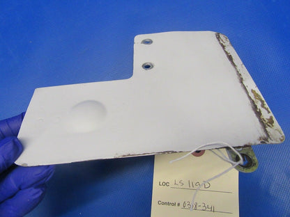 Beech Baron 58P Cover Assy LH LWR AFT Wing Bolt (0318-341)