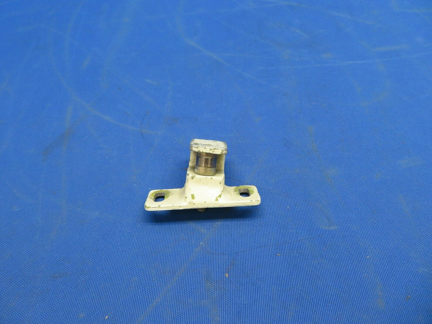 Rockwell Commander 112A Support Cabin Door LWR Latch LH P/N 43716-1 (1020-337)