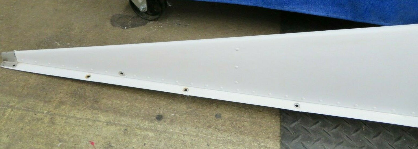 Cessna 182P / 182 Vertical Fin 1231000-23, 1231000-24 (0320-41)