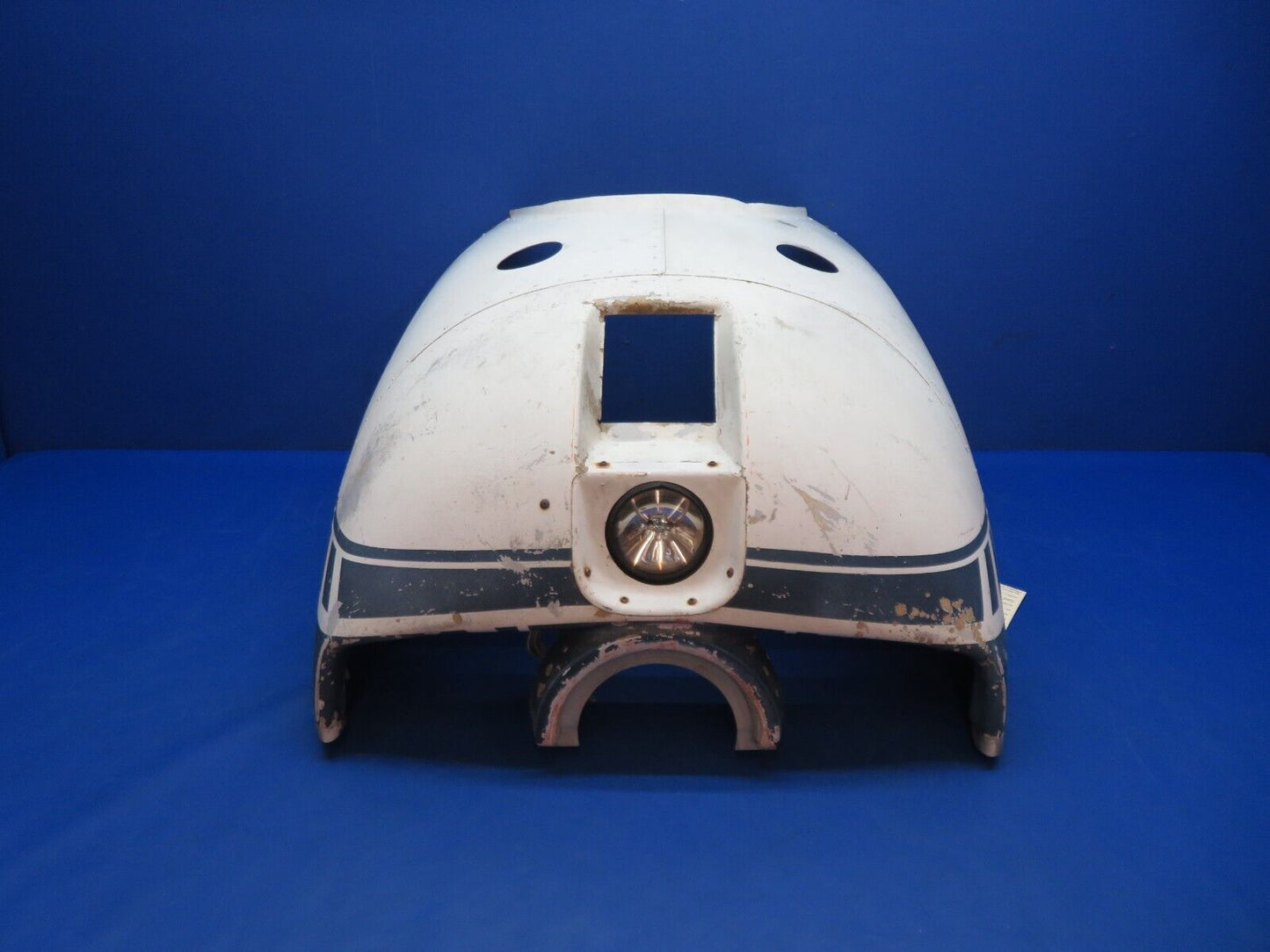 1973 Cessna 150 / 150L LWR Engine Cowl Assy P/N 0452010-201 (0823-512)