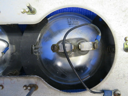 Cessna 210 Dual Landing Light Assy w Bulbs (0322-480)