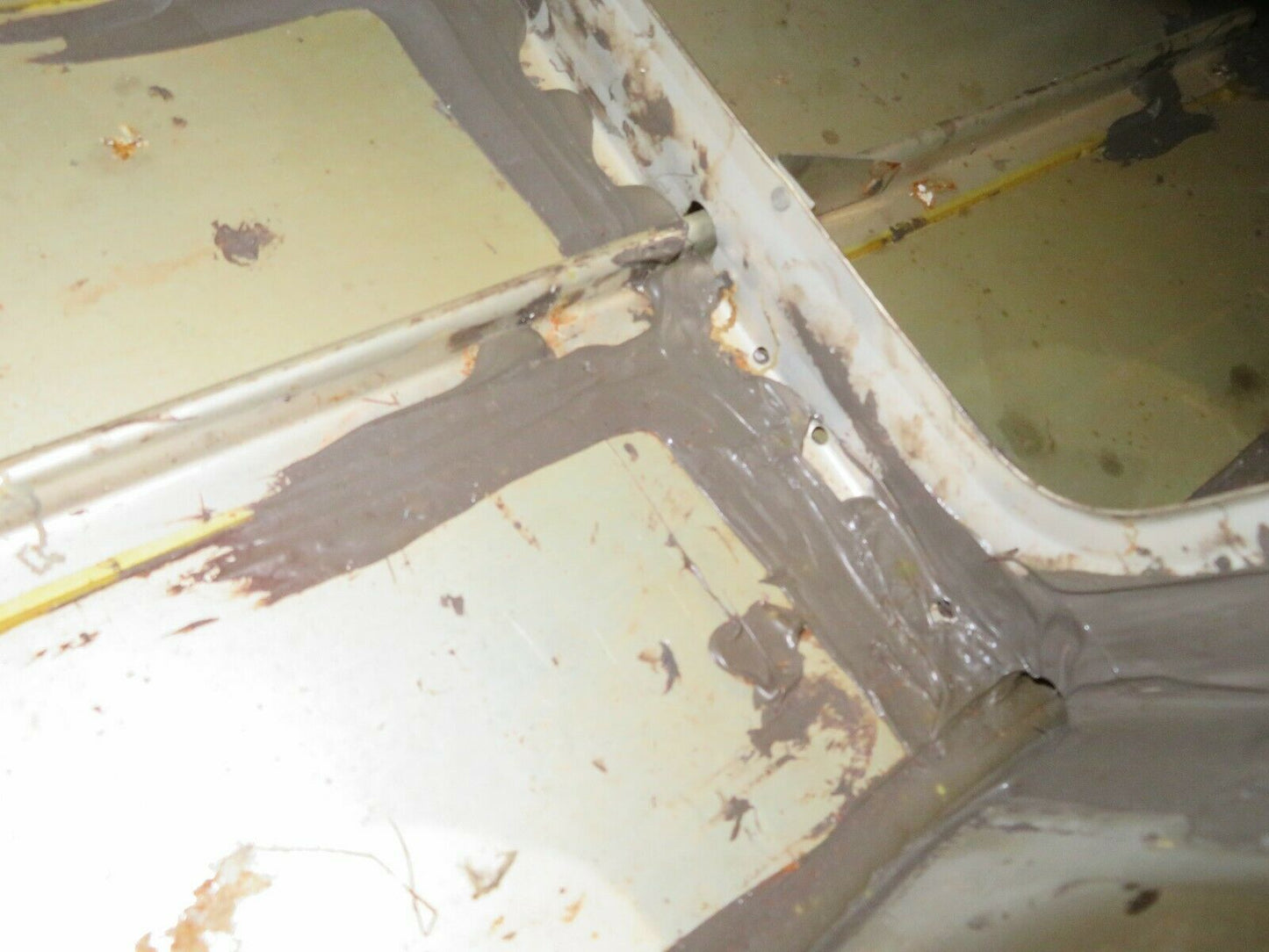 1979 Cessna T210N Right Hand Wing Structure P/N 1221222-18 (0521-104)