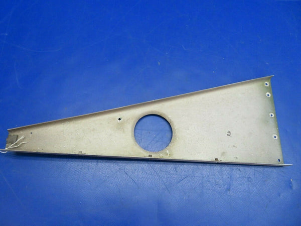 Beech 95-B55 Support Bracket Heater & Radio Shelf RH 95-410030-140 (0620-607)