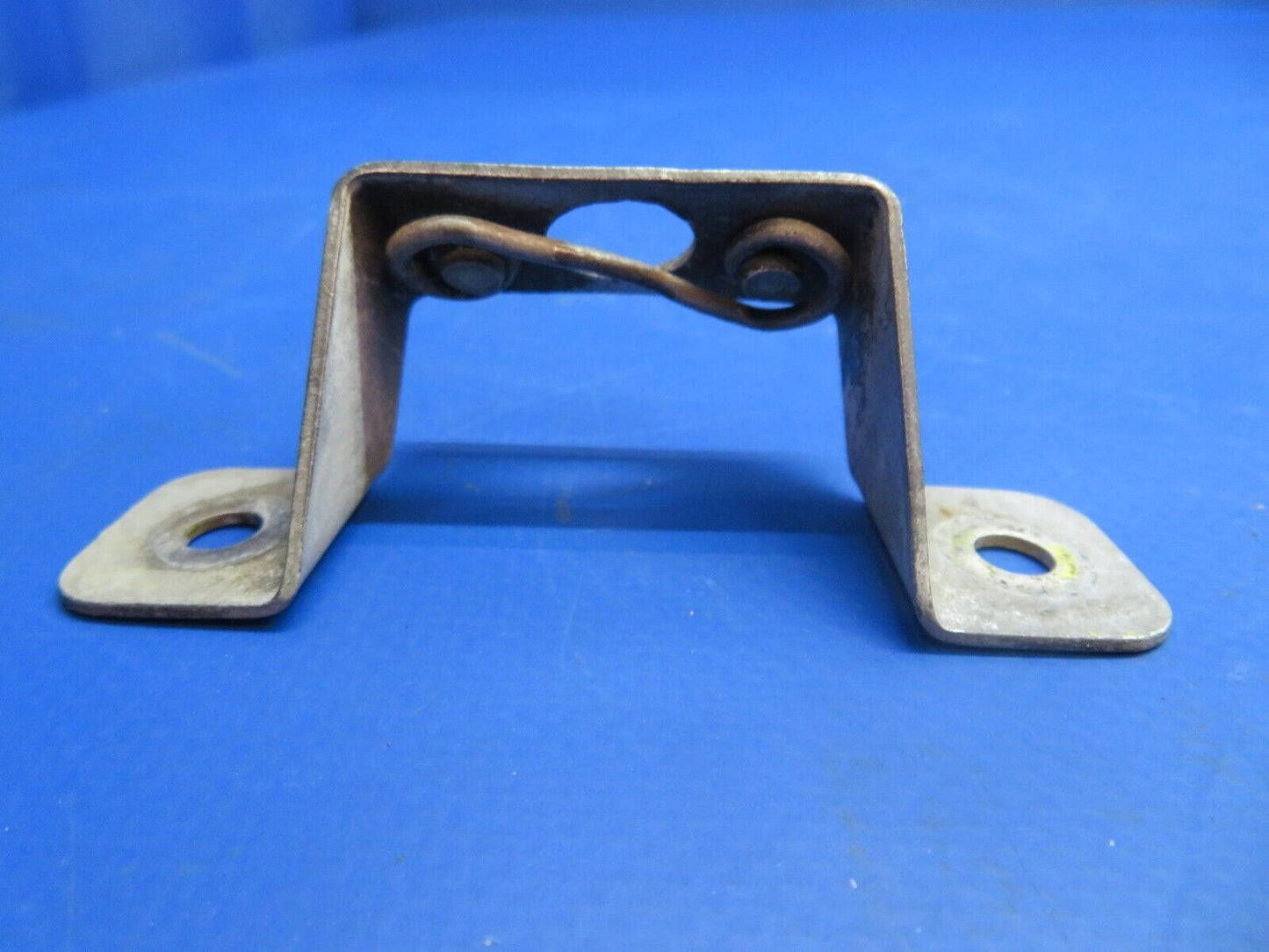 Beech C-35 Bonanza Cowling Fastener Bracket P/N 35-910244 LOT OF 5 (1222-541)