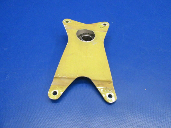 Piper PA-24-250 Comanche Main Gear Fitting FWD LH 20757-00, 20757-000 (1219-118)