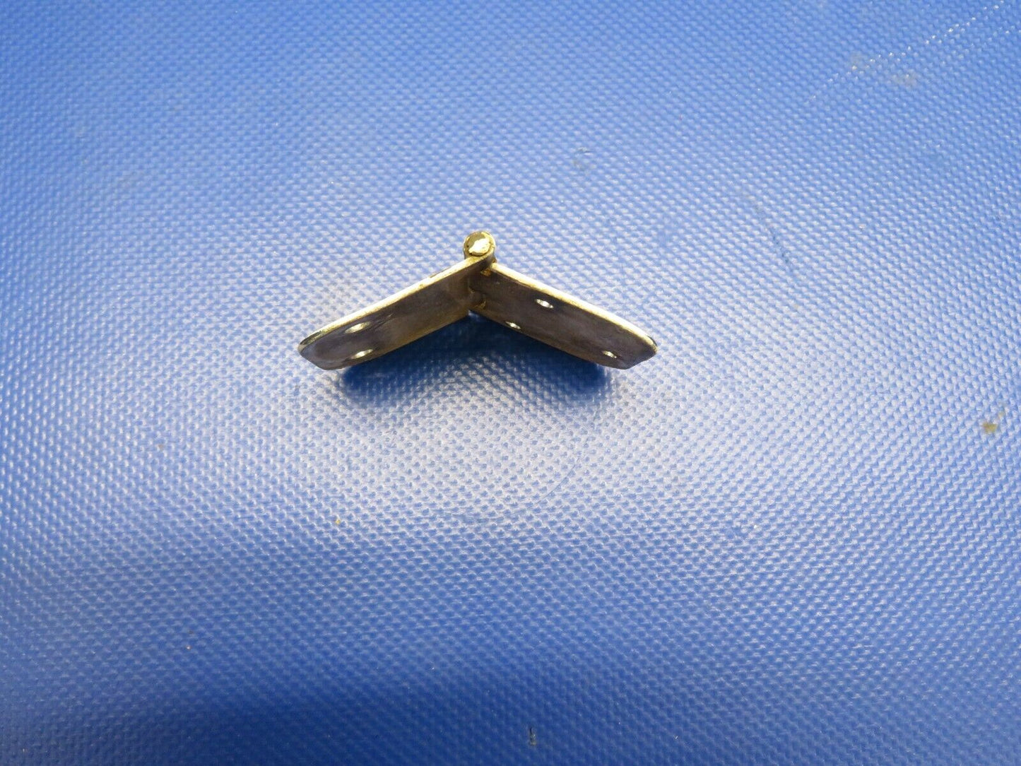 1964 Cessna 172F / 172 Lower Hinge LH Cabin Door P/N 0511280-3 (0221-133)