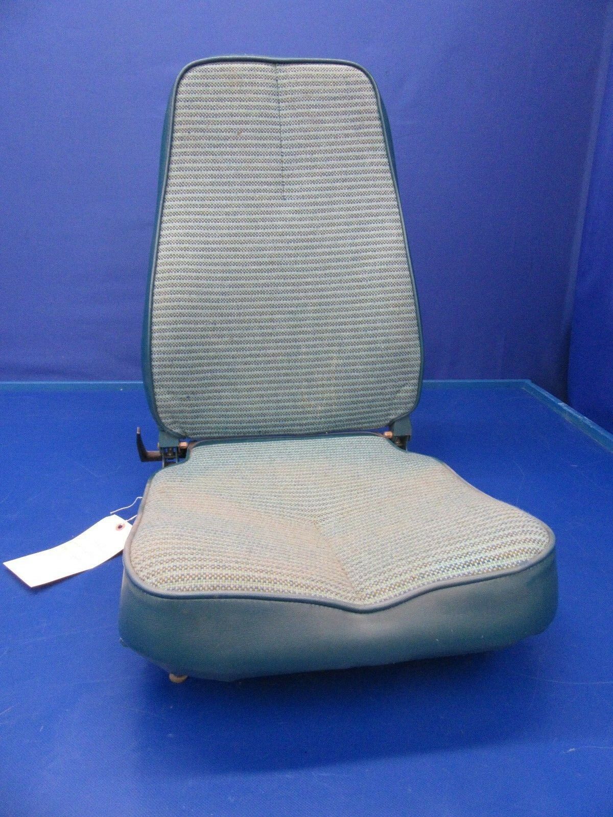 Piper PA-32 Cherokee Six Center Seat Turquoise Leather w/Tweed Cloth (0418-207)