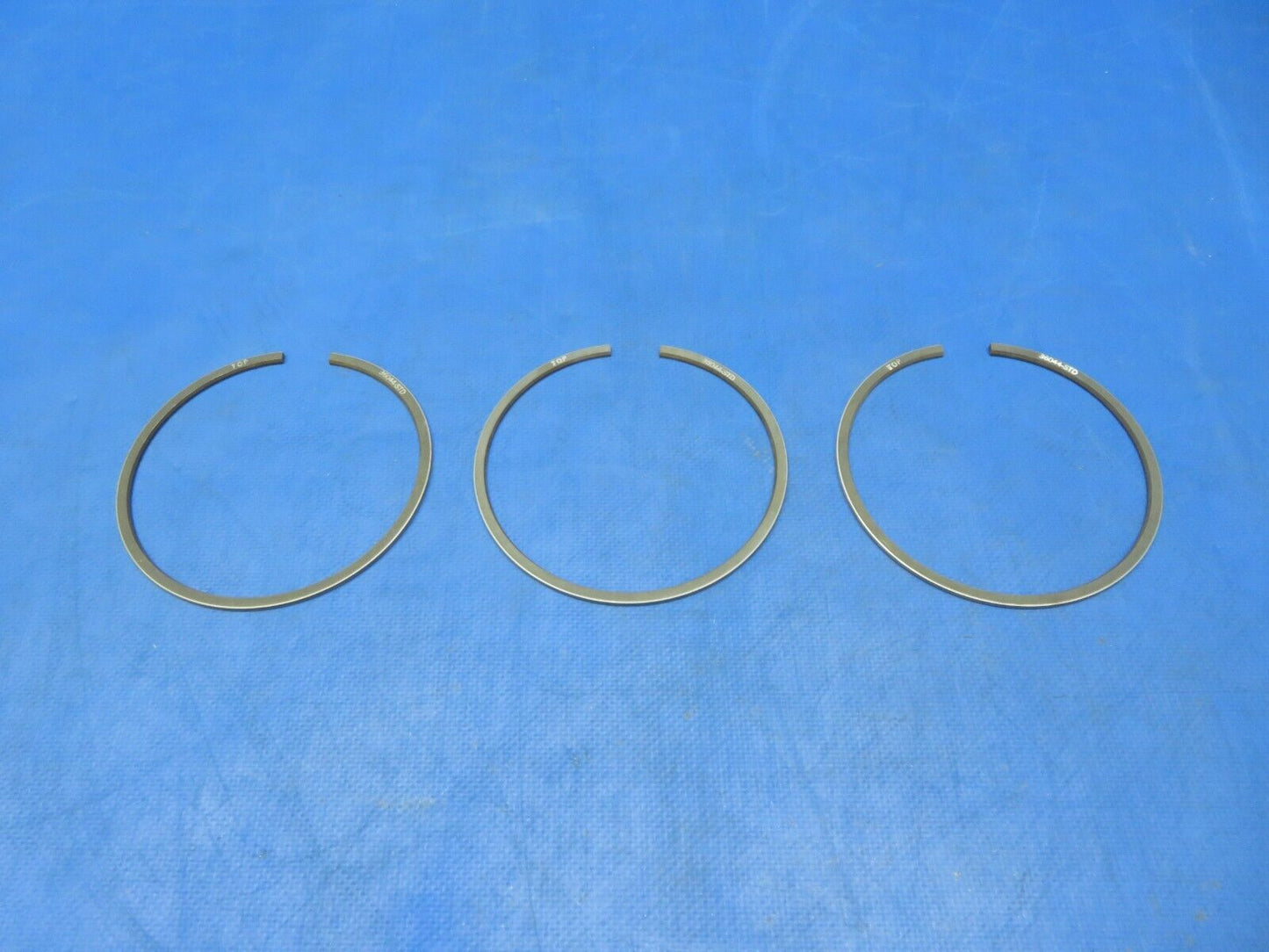 Continental Piston Ring P/N 36044, SSBY 638019 LOT OF 3 NOS (1023-559)