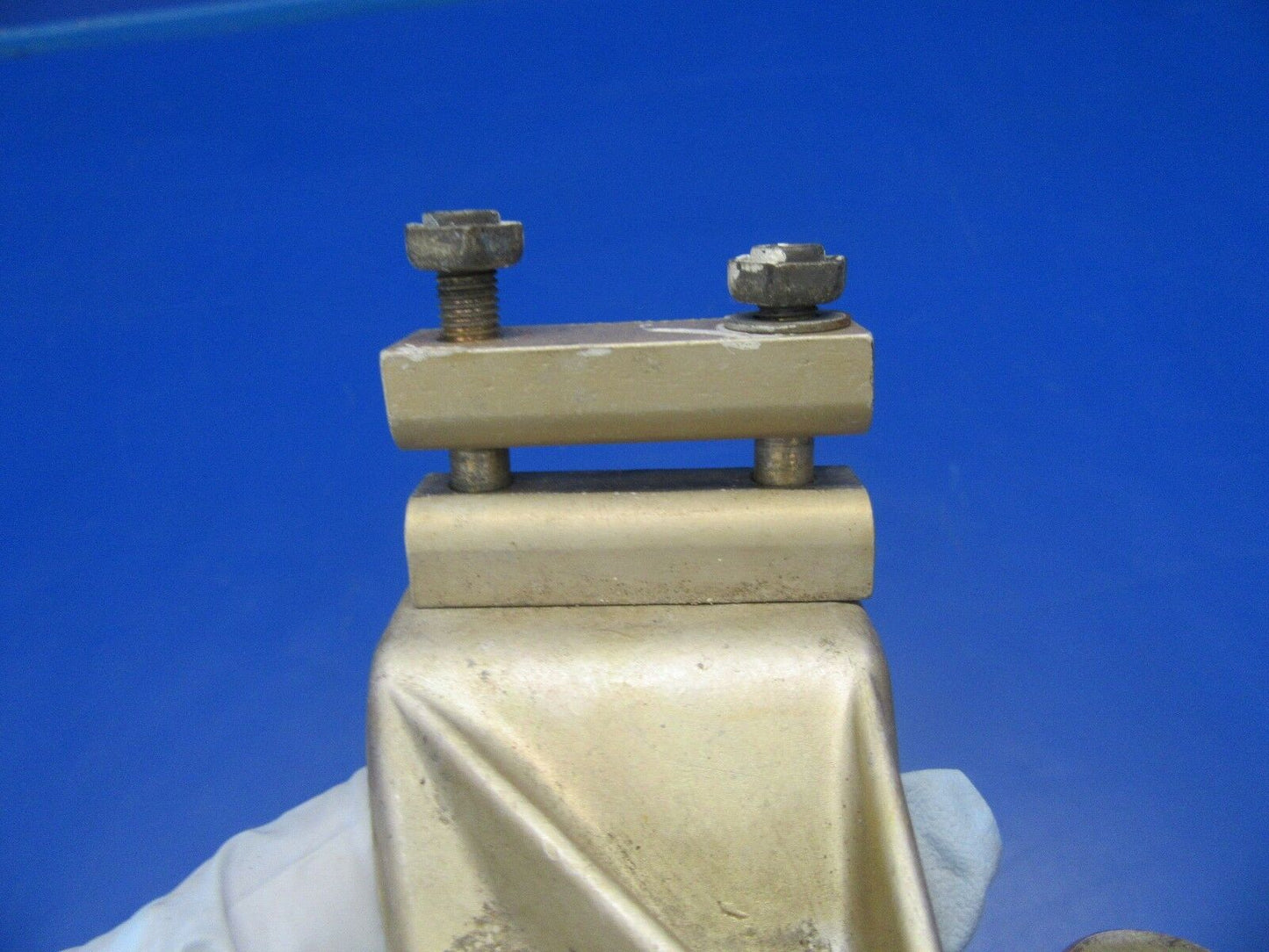 Cessna 177RG Cardinal Balance Arm Bracket P/N 1732043-2F (0718-129)