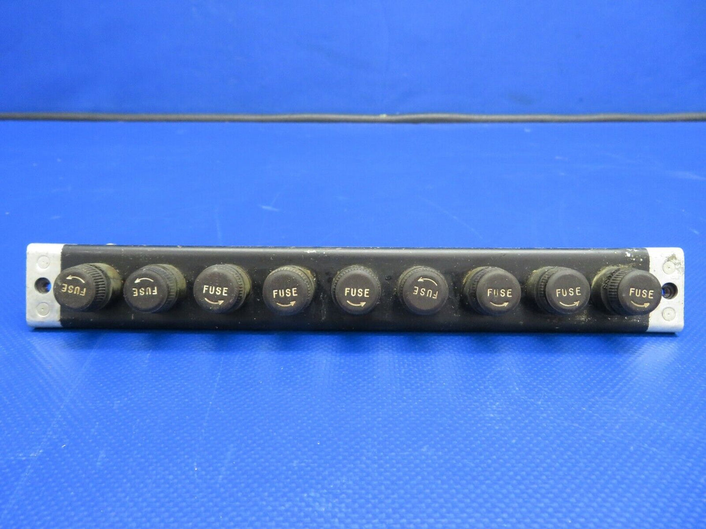 Piper PA-235 Fuse Holder Circuit Breaker Panel w/ Circuit Breakers (0121-416)