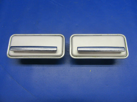 Beech 58 Baron Ash Tray LOT OF 2 (0521-493)