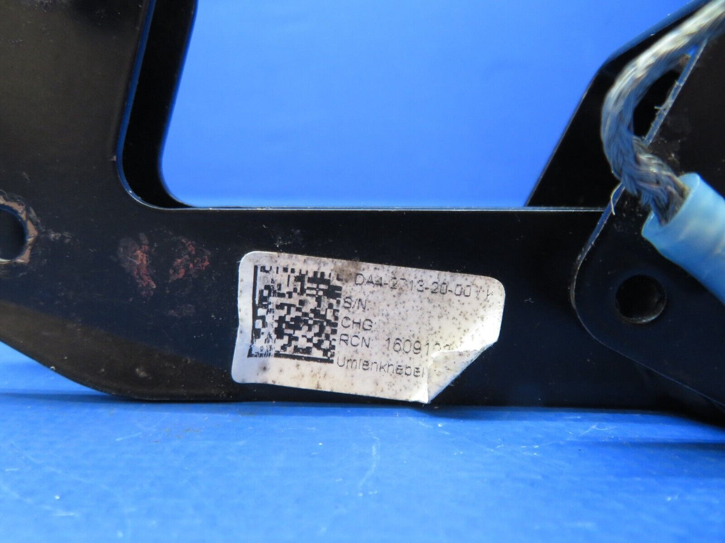 Diamond DA-42 Aileron Transfer Lever w/ Bracket P/N DA4-2713-20-00 (0623-424)