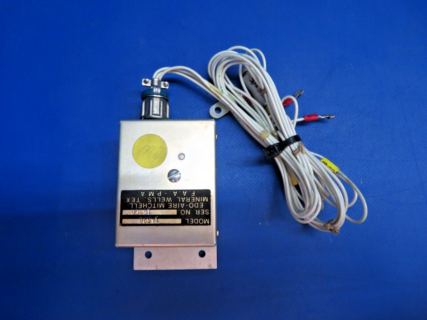 Edo-Aire Mitchel Seneca II Auto Pilot Relay Box w/ Connector P/N1A526 (0223-756)