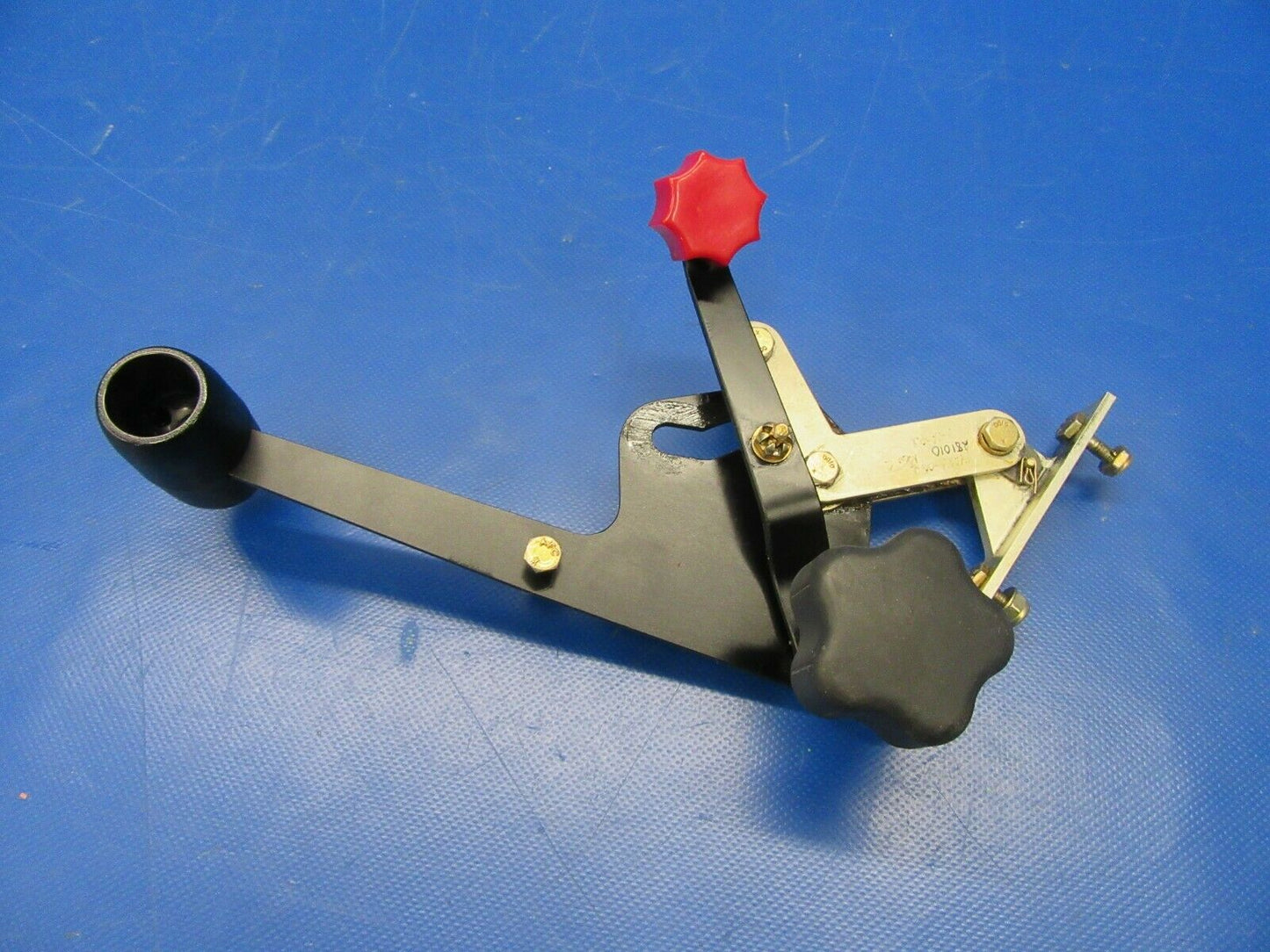 Cirrus SR22 Engine Control Quadrant P/N 19165-003 (1019-412)