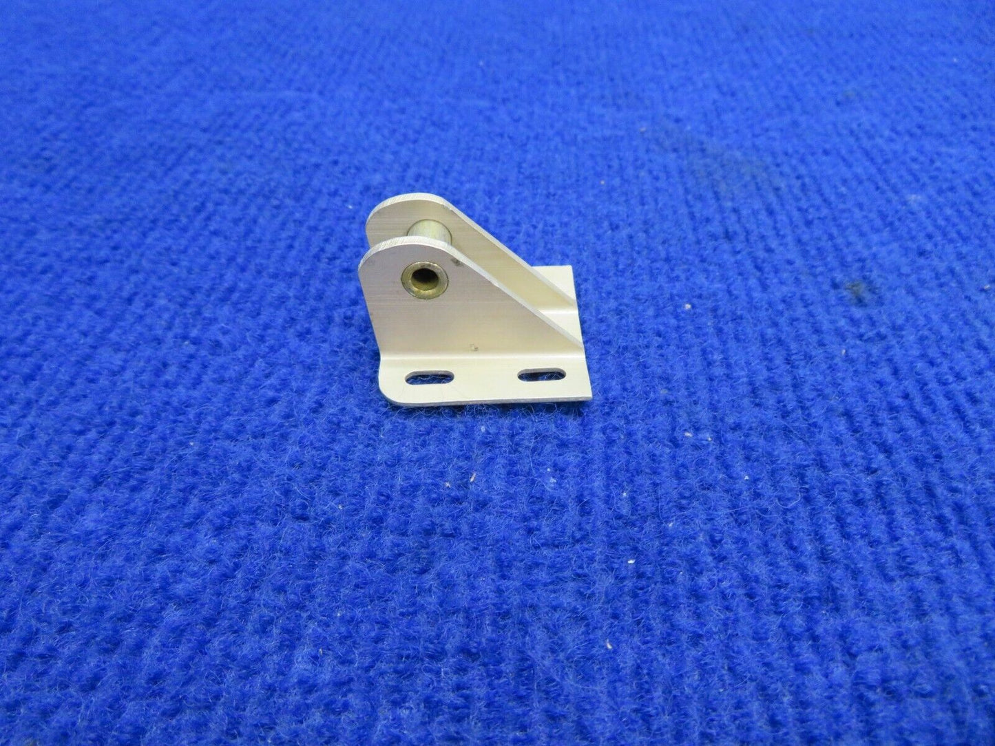 Cessna NLG Bracket Assy P/N 1217014-3 NOS (0522-442)