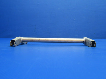 Cessna 210 Torque Tube Assy Nose Gear Door P/N 1217025-1 (0124-1041)
