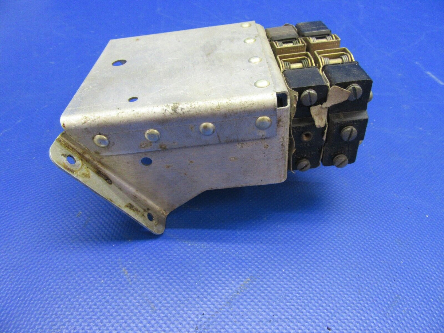 Beech 95-B55 Baron Landing Gear Limit Switch P/N 95-364011 (0621-674)
