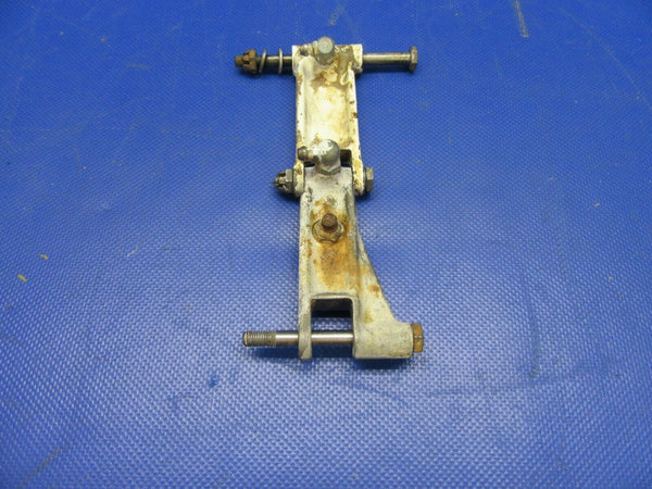 Beech F35 Nose Gear Link & Side Link Assembly P/N 35-825173, 35-825035 (1021-389