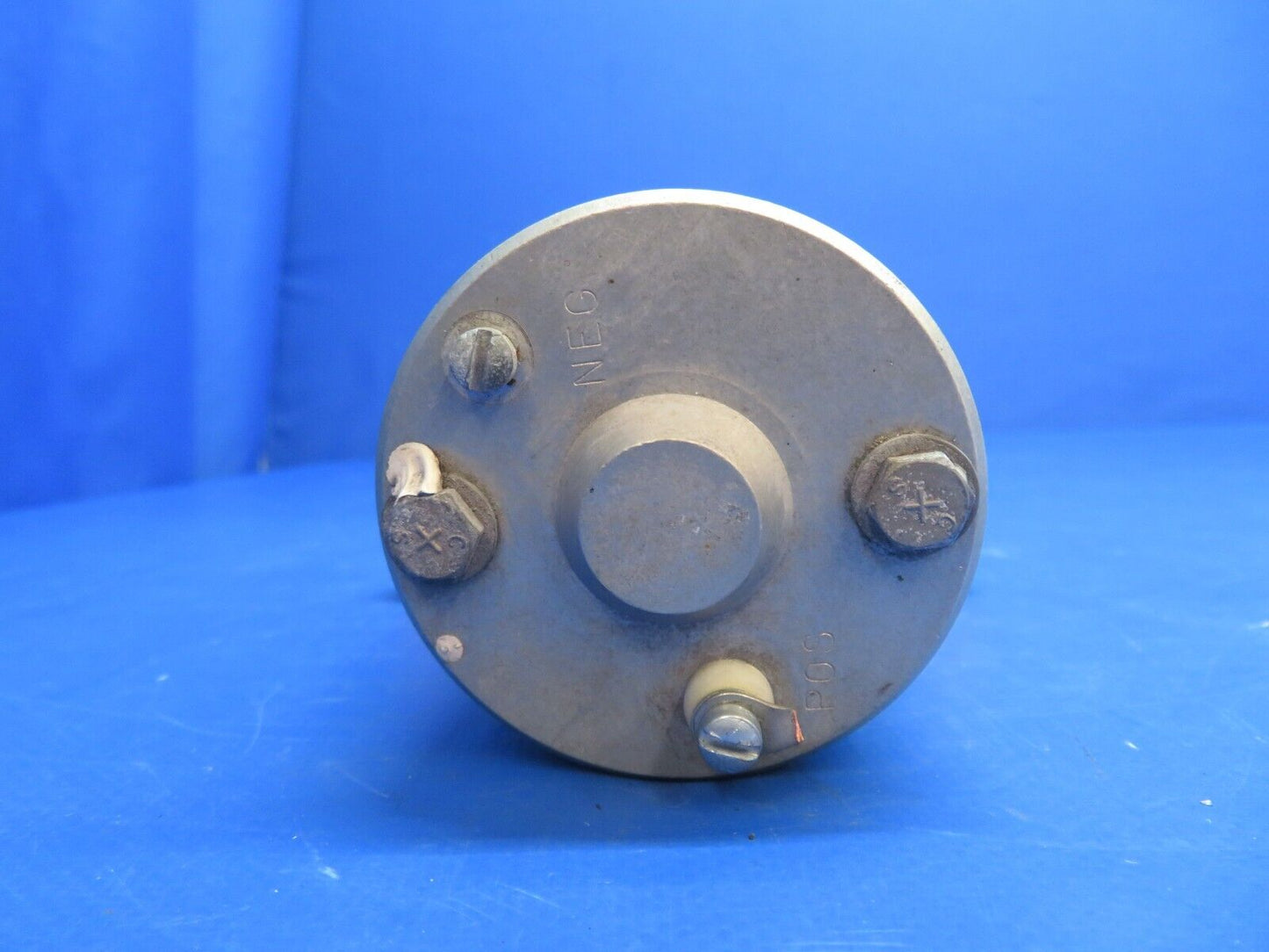 Piper PA-28R-201T Arrow Airborne Fuel Pump w/ Brackets 14V P/N 2B6-44 (0223-565)