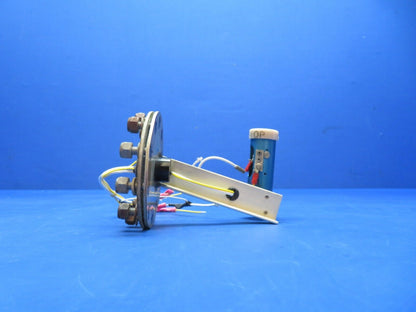 Cessna 310 / 310Q CAS Sensor Mid Aux Fuel Gauge LH P/N 9910082-8 (0823-663)