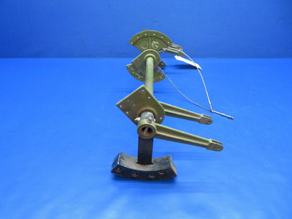 Cessna 401 Elevator Control Quadrant Torque Tube & Weight 5091503-1 (1223-374)