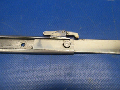 Cessna 310R Nose Baggage Door Prop P/N 5211185-1 (1218-134)