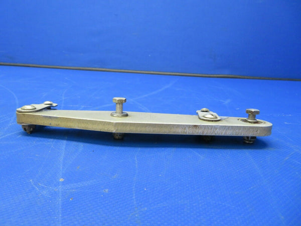 Cessna 182 / 182D Bellcrank Assy Elevator Rear P/N 0761202-50 (0821-810)