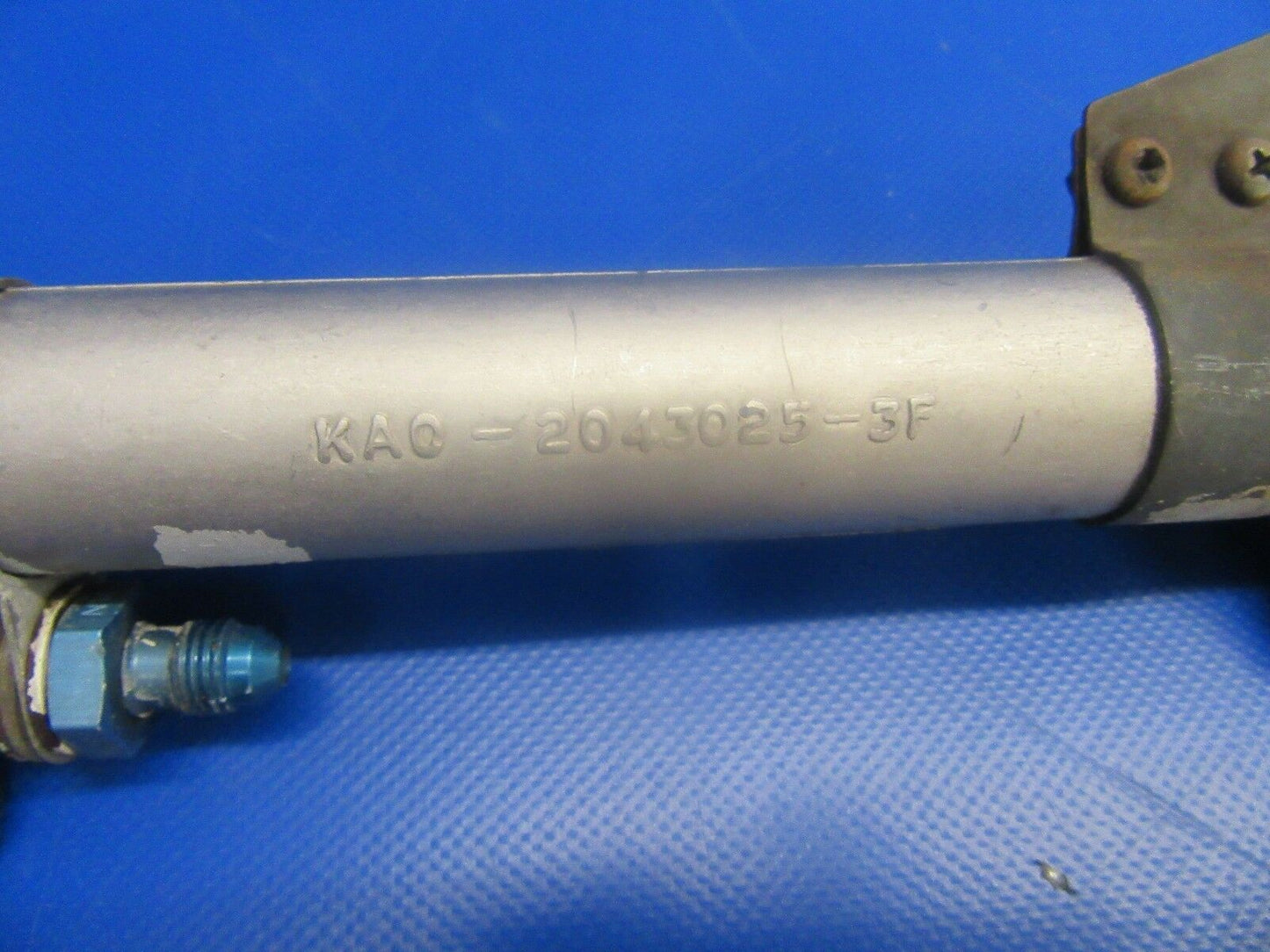Low Time Cessna 177RG Actuator Nose Gear P/N 2043025-8 (0718-164)
