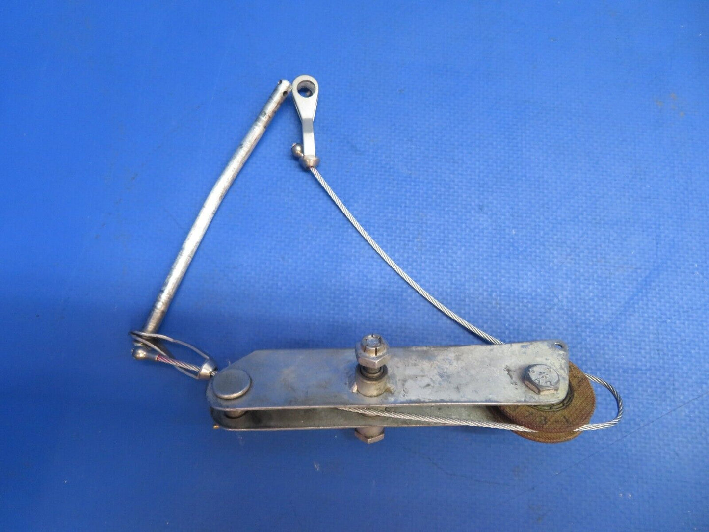 Cessna 172 / 172E Bellcrank Assy Parking Brake P/N 0713070-9 (0223-668)