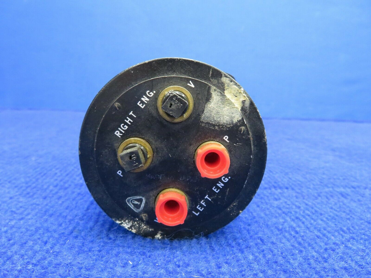 United Instruments Fuel Flow Pressure Gauge P/N 6221 CORE (0422-25)