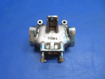 Stinson 108-1 Franklin 6A4150 Distributing Zone P/N 18213 (0823-494)