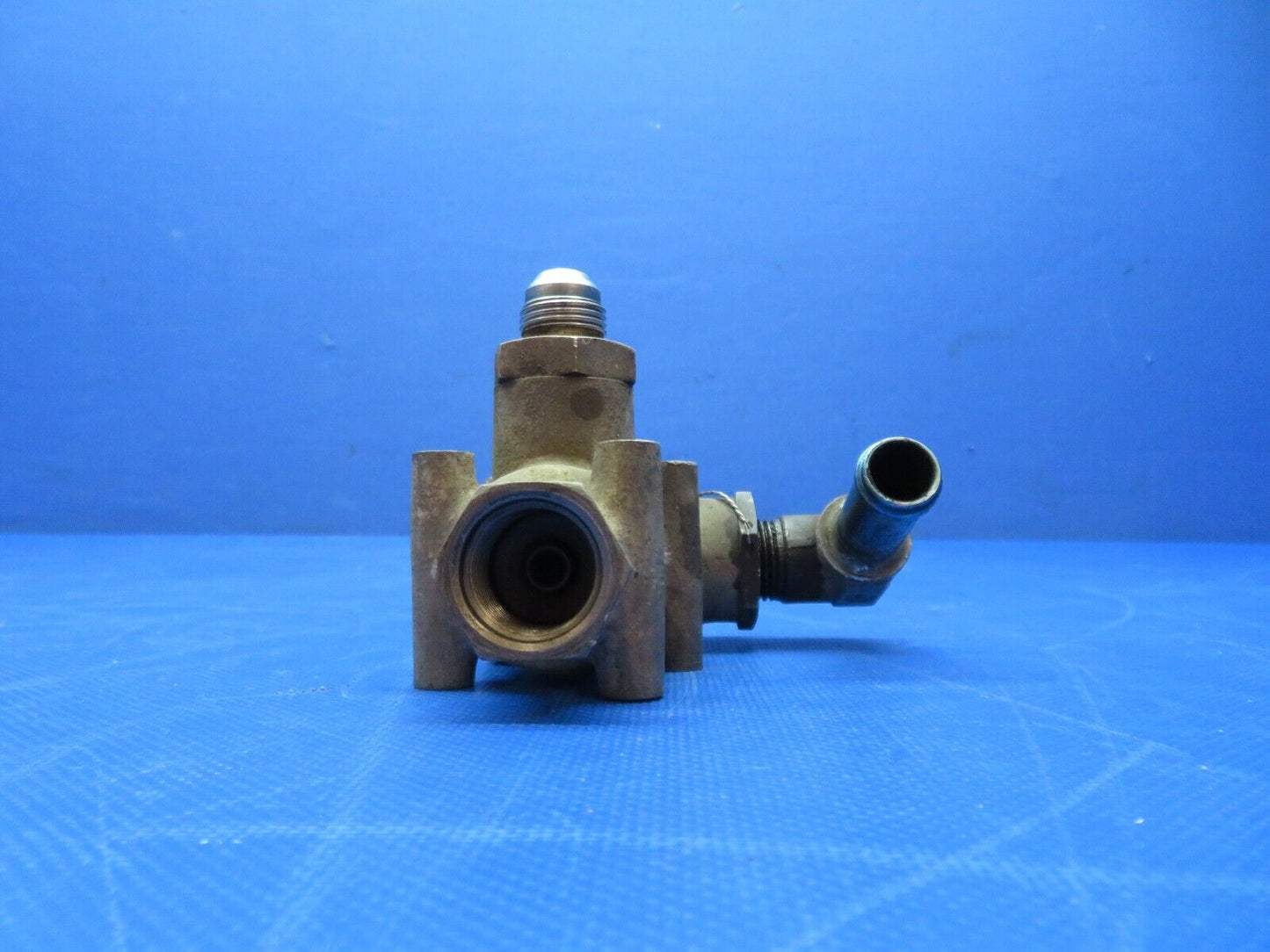 Cessna 401 / 401A B.F. Goodrich Shuttle Valve De-Ice P/N 3D1549-02A-2 (0124-197)