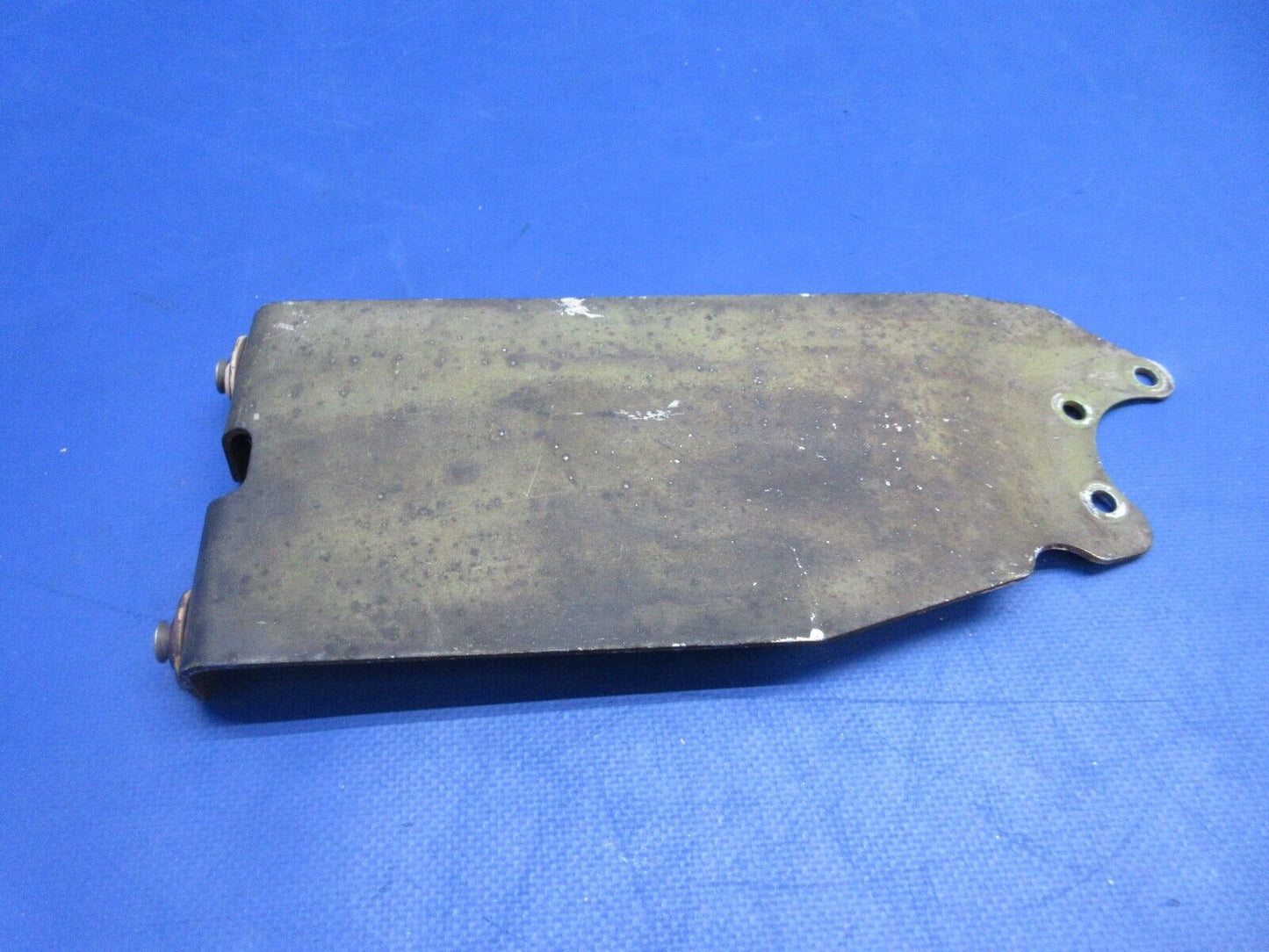 Piper PA-28-236 Dakota RH Wheel Fairing Bracket P/N 37880-03 (0623-260)