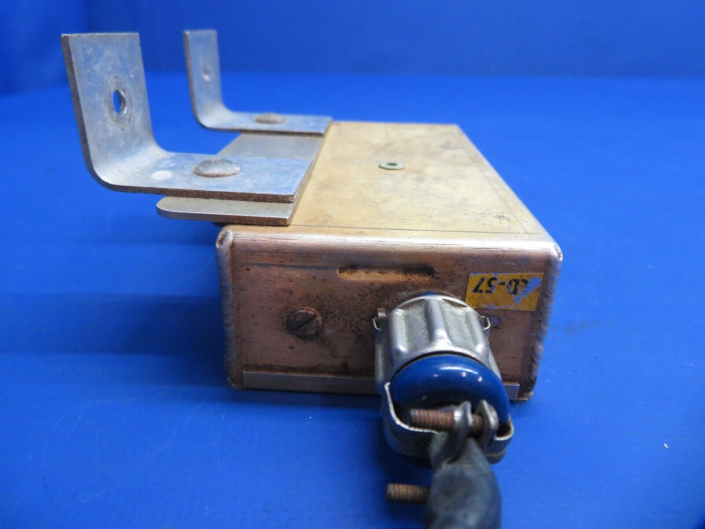 Piper PA-28-180 Cherokee Mitchell Tracker Unit P/N 1D482 (0323-693)