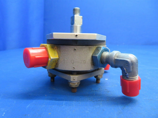 Piper Aerostar 602P MLG Door Control Valve Hydraulic P/N 980011-1 (0123-679)