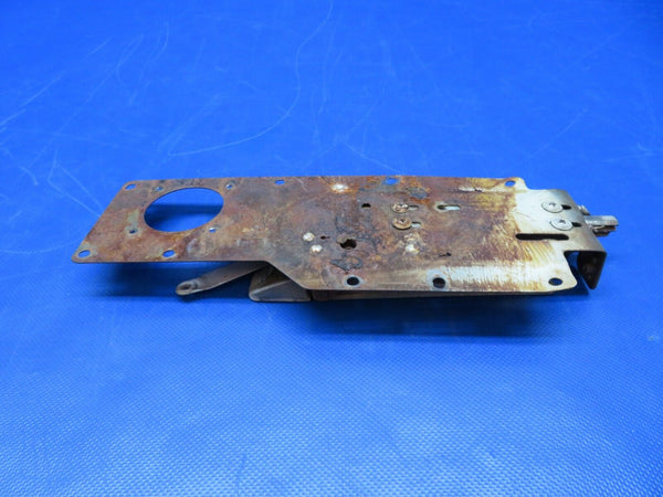 Cessna 337 / 337E Latch Assy Cabin Door P/N 1517011-1 FOR PARTS (0124-253)